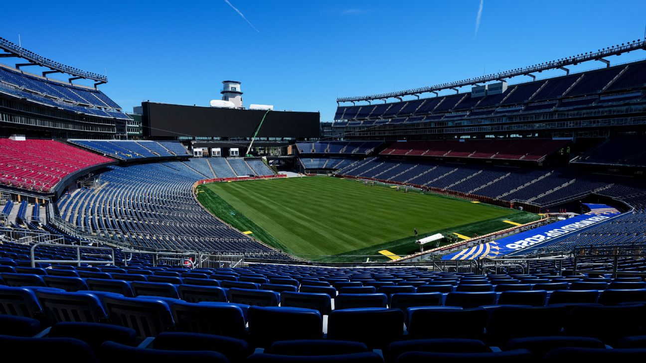 NFL球场如何改造为世界杯草坪：11座球场的幕后工程